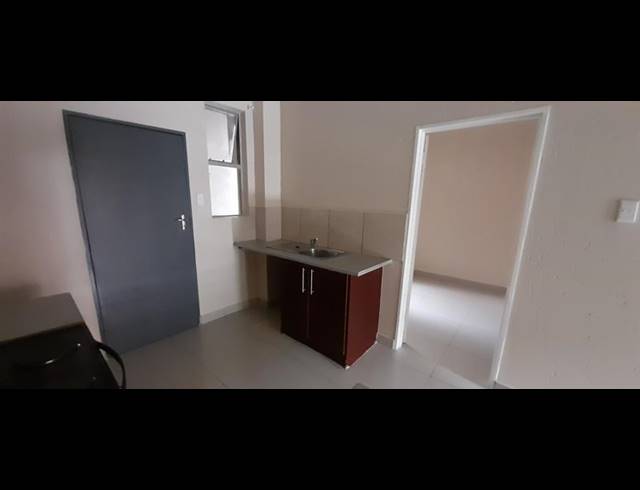 2 BEDROOM APARTMENT FOR SALE IN BUCCLEUCH